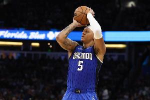 开云体育app-未来可期！班凯罗连续5场30+ 自03年麦迪后首位魔术球员