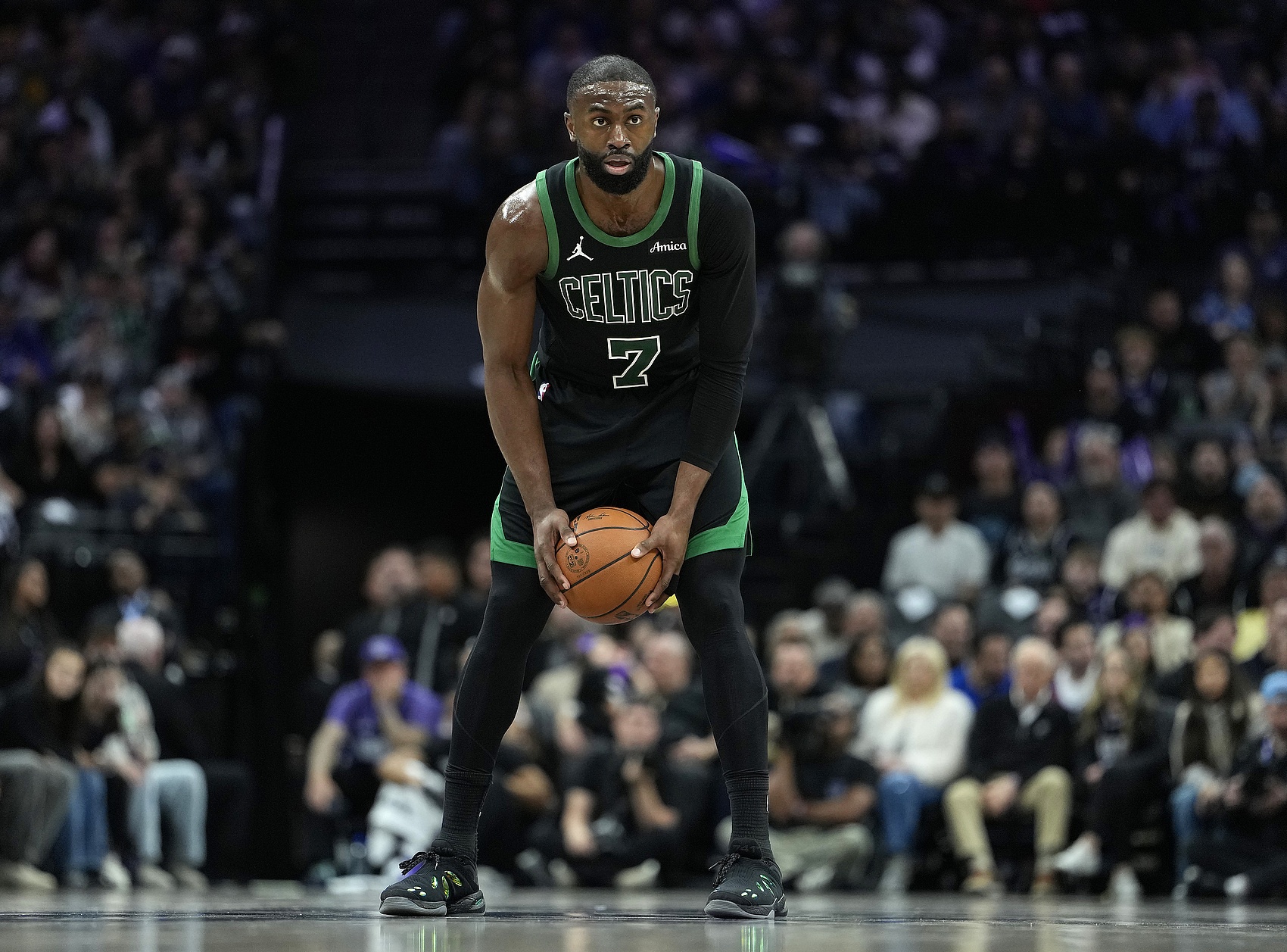 单核！霍里：杰伦·布朗现在是MVP前5候选人 但他还没到前3